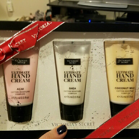 Victoria's secret lotion gift set