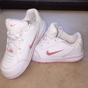Nike Toddler Shoes (Girl)