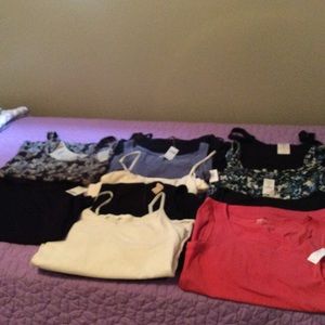 Lot of 11 medium tank tops all name brand!