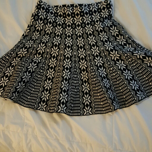 Black and white printed skirt - Picture 1 of 1