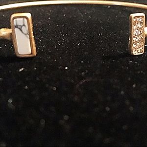 Jewelry - 🎹👉🏼Dainty Gold Rectangle Cuff-White & Bling Jewelry - 🎹👉🏼Dainty Gold Rectangle Cuff-White & Bling