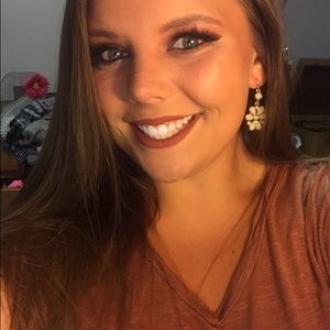 Meet your Posher, Mady