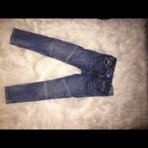H&M toddler size 5. Skinny, True denim jeans.