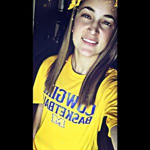 Meet your Posher, April