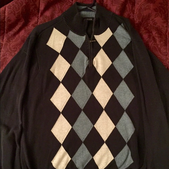 Gently used IZOD 1/4 Zip Pullover Sweater