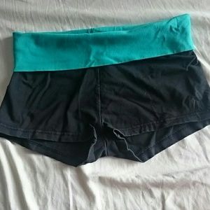 Aerie yoga shorts