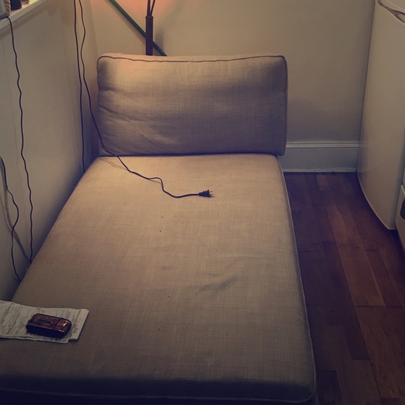 large memory foam filled window recliner seat