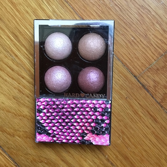 CLEARANCE! Hard Candy Mod Quad baked Eyeshadow set