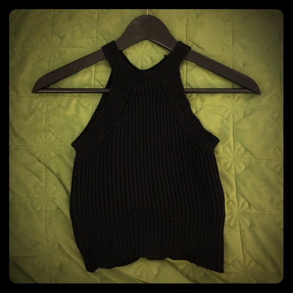 🚫SOLD: Brandy Melville Knit Crop Top