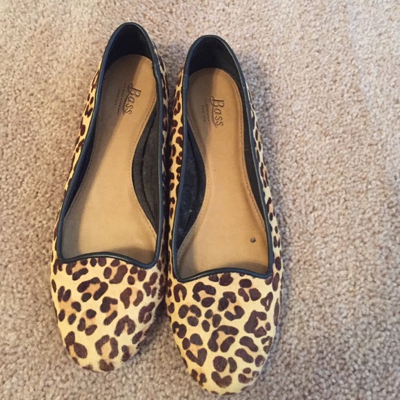 Leopard print flats