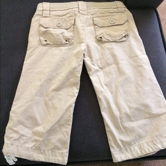 O'Neil Capris - Picture 2 of 2