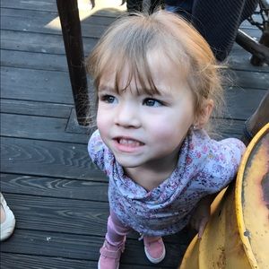 Meet your Posher, Laura