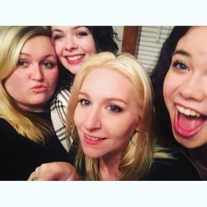 Meet your Posher, Aurora