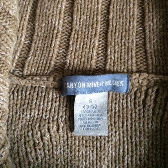 Sweater - Picture 2 of 2