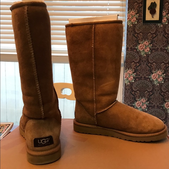 Tall Classic Chesnut UGG Boots - Picture 2 of 4