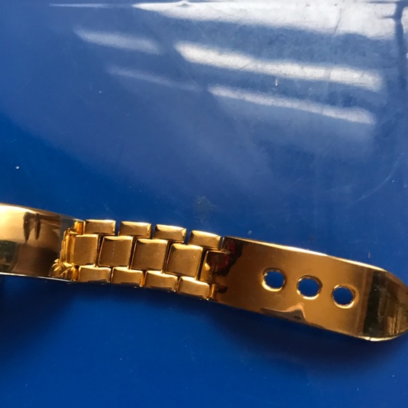 Gucci watch - Picture 2 of 4