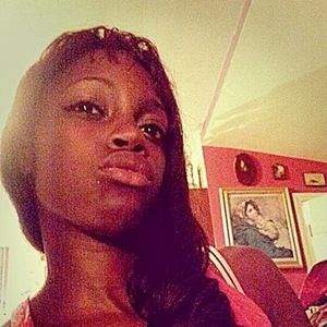 Meet your Posher, Lily