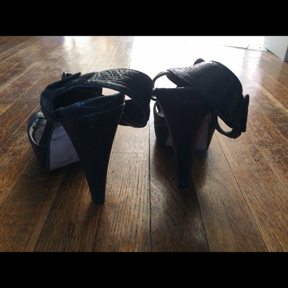 Sandals - Picture 3 of 3