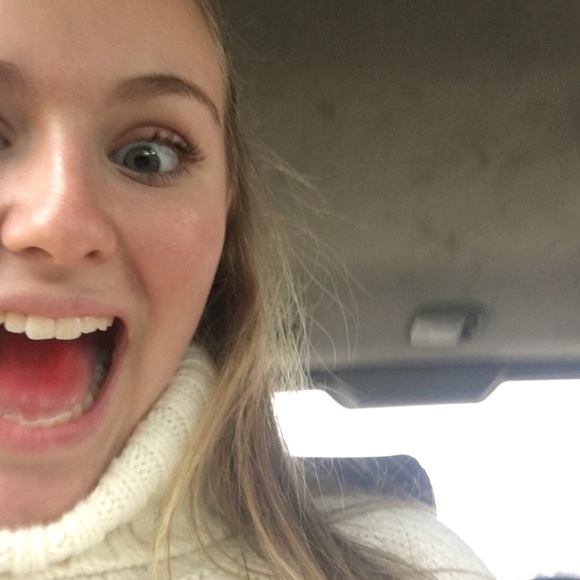 Meet your Posher, Bri - Picture 1 of 1