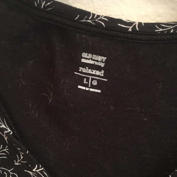 Cute + Comfy 🤰💛 Maternity Tee - Picture 4 of 4