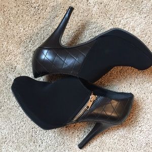 Ankle Boots Size 7 IMPO