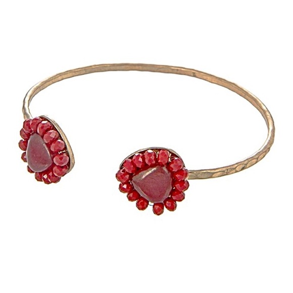 👉🏼Gold Tone Beaded Stone Cuff Bracelet-Burgundy