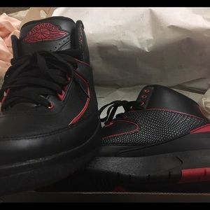 Jordan retro 2s