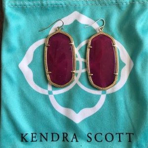 Kendra Scott- Danielle Earrings in Maroon Jade