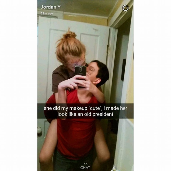 Meet your Posher, Dereka