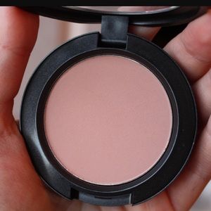 EUC MAC TENDERLING BLUSH