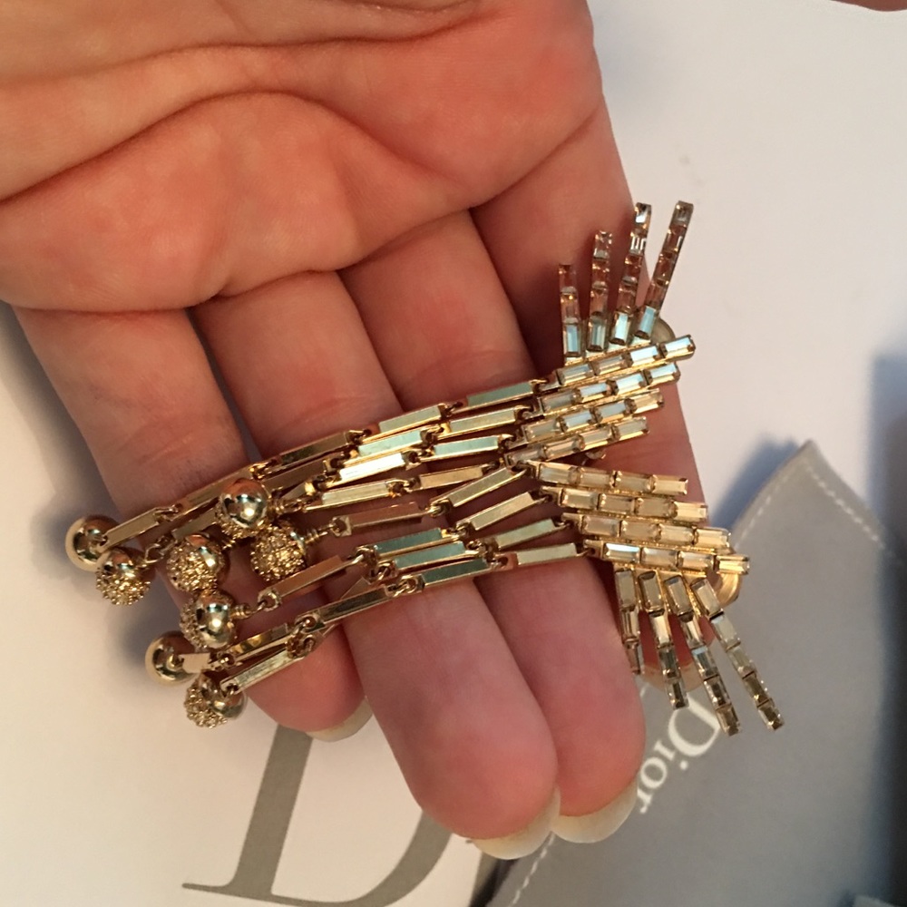 RARE Dior Crystal Mis En Dior Wing Gold Earrings - Picture 5 of 7