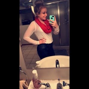 Meet your Posher, Mackenzie