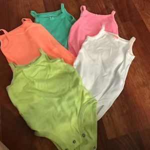🔥SALE🔥5 tank top carter's bodysuits