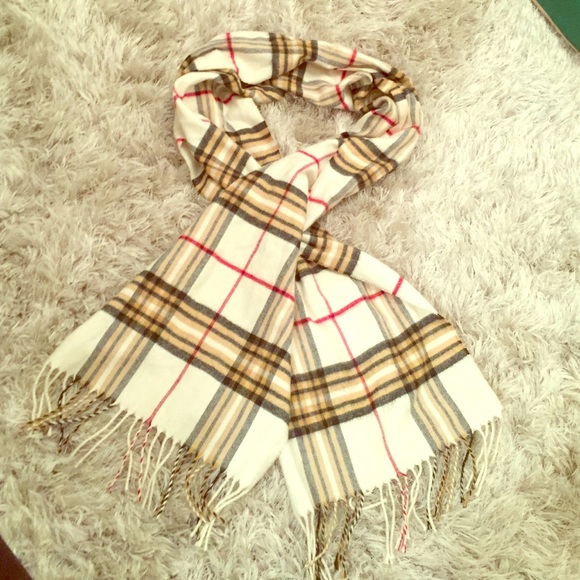 Very cute scarf