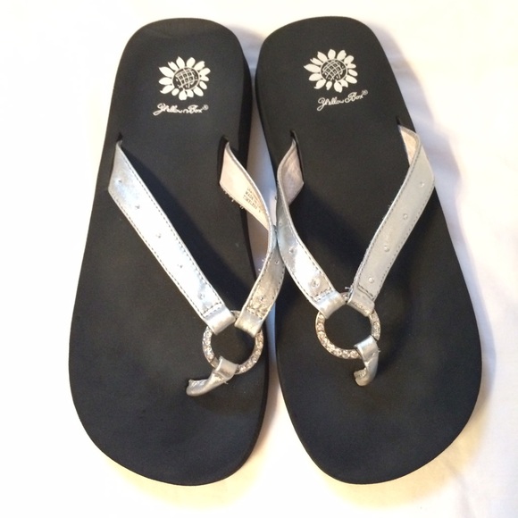 Silver Leather and Black Yellow Box Flip Flops