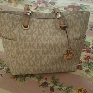 Michael kors shoulder bag