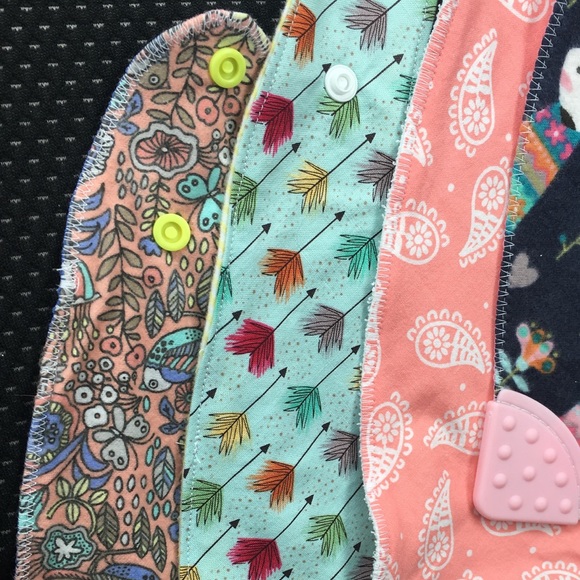 Handmade bandana bibs - Picture 2 of 7