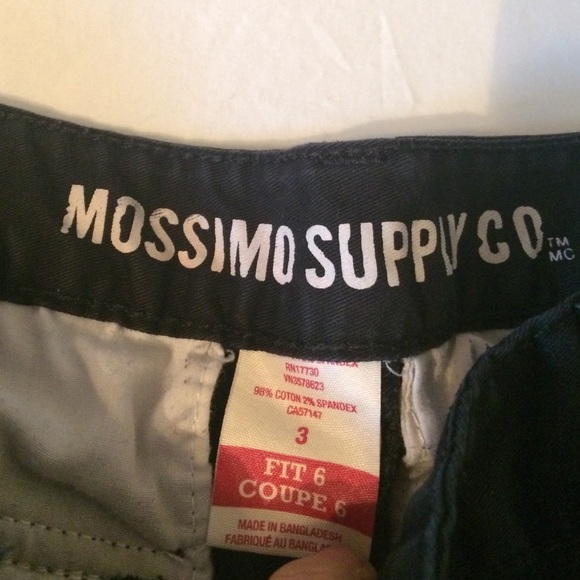 Black shorts - Picture 3 of 3