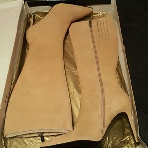 SOLD!!!Colin Stuart suede boots NIB!  Make offer!!