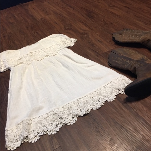 O'Neill Strapless White Lace Dress