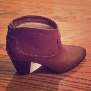 Ugg Charlotte boots
