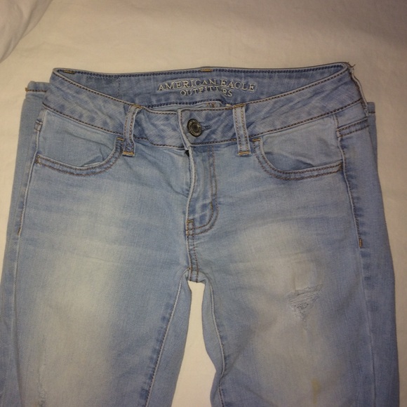 Light wash, ripped american eagle jegging - Picture 1 of 3