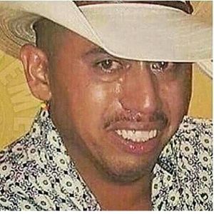 Meet your Posher, Carlos