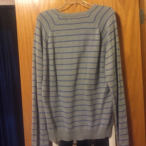 Penguin sweater - Picture 2 of 3