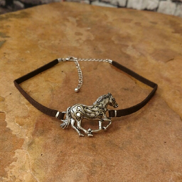 🆕 Horse Choker - Picture 2 of 2
