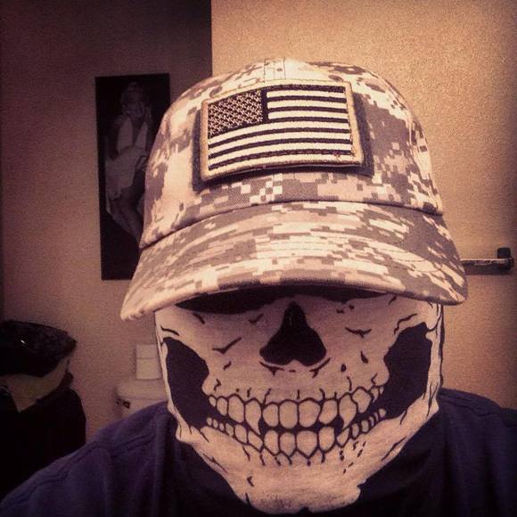 Meet your Posher, Ramiro - Picture 1 of 1