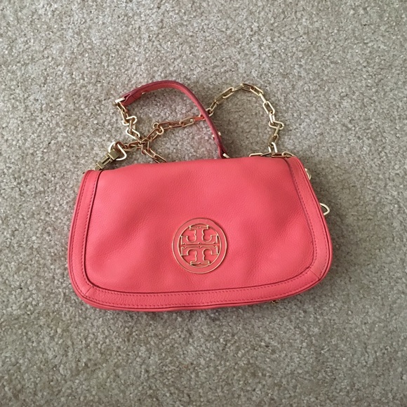 SALE!!! Tory Burch Amanda logo cross body - Picture 1 of 4