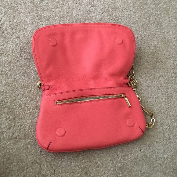 SALE!!! Tory Burch Amanda logo cross body - Picture 2 of 4