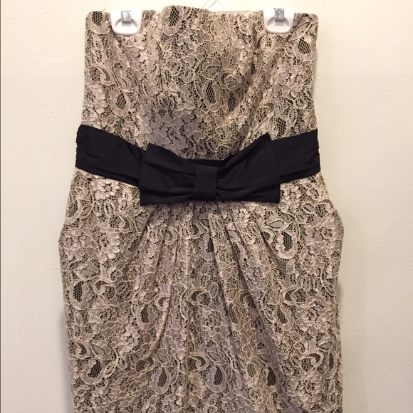 🆕LACE FLORAL DRESS - Picture 3 of 3