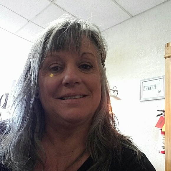 Meet your Posher, Ginnie